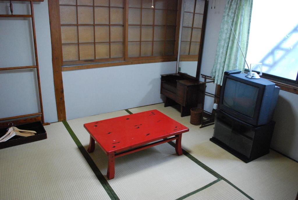 Chizuru Ryokan Hiroshima Room photo