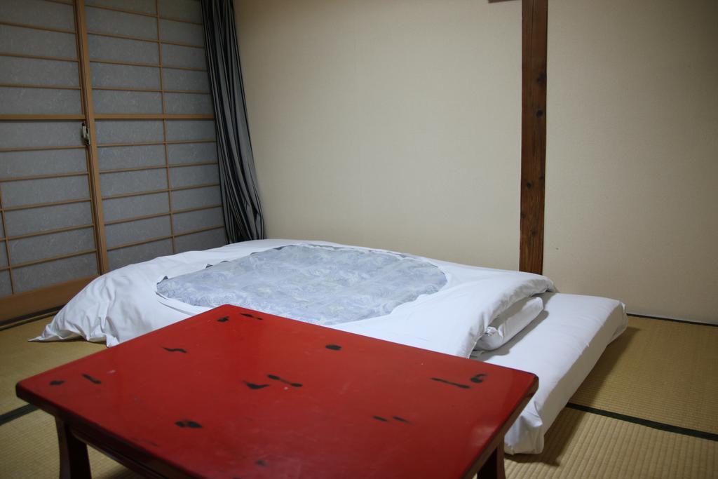 Chizuru Ryokan Hiroshima Exterior photo