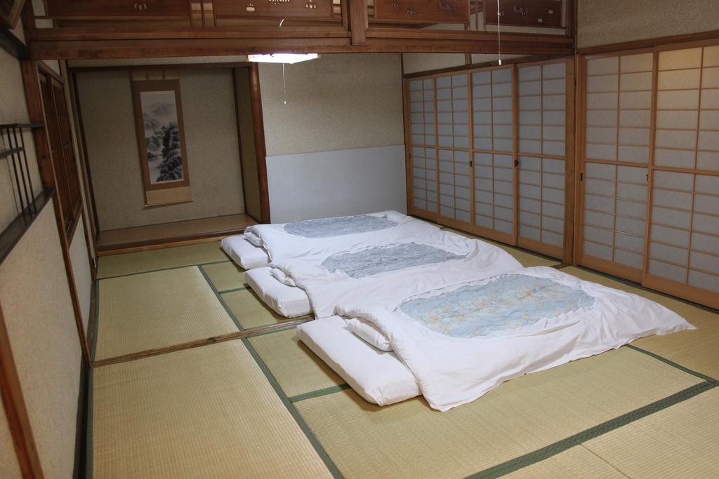 Chizuru Ryokan Hiroshima Exterior photo